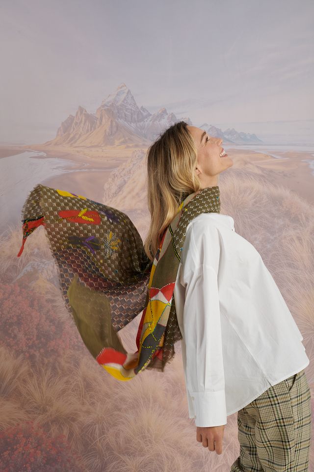 Storiatipic Wool Scarf - Aster Khaki