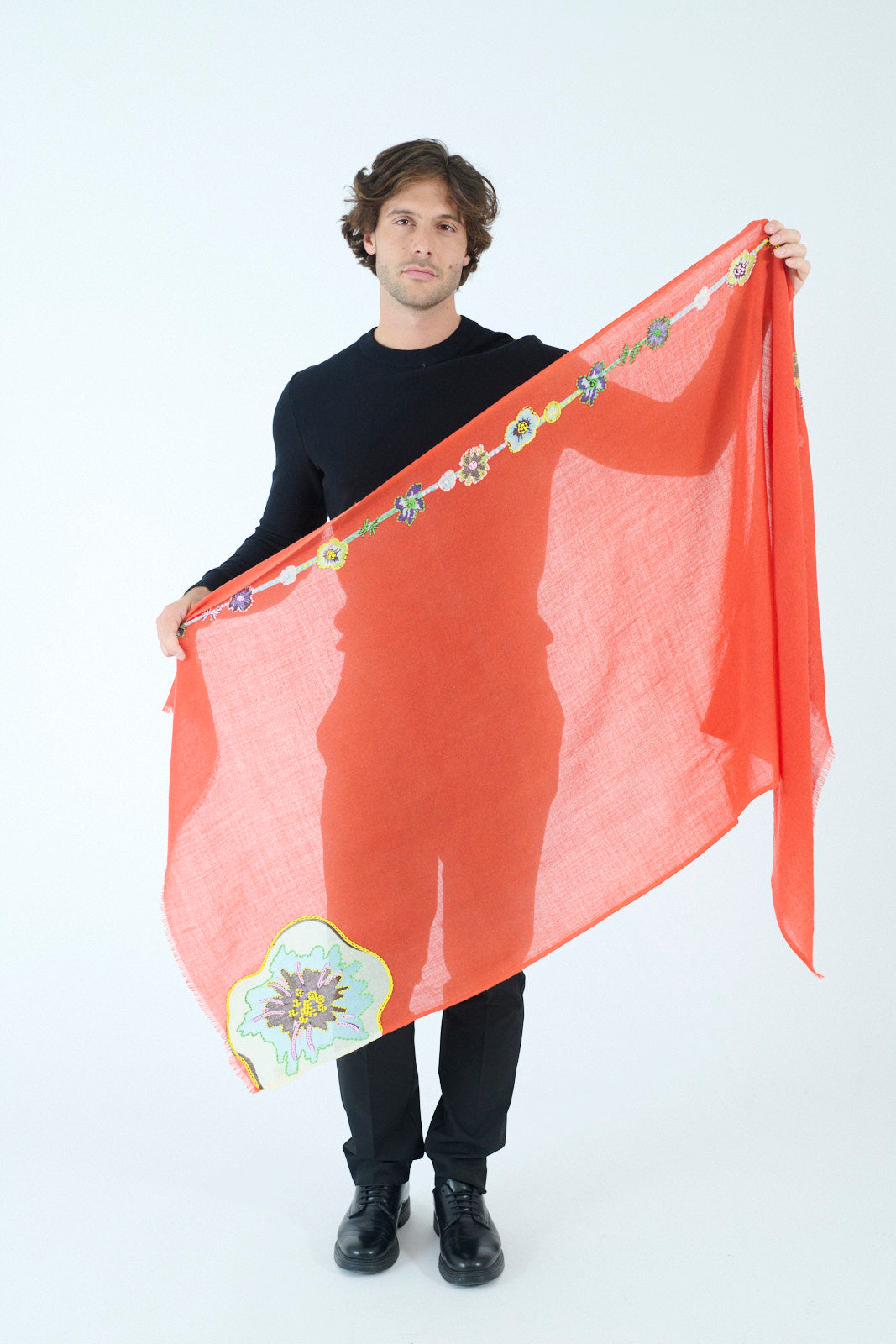 Storiatipic Embroidered Wool Scarf - Rouge