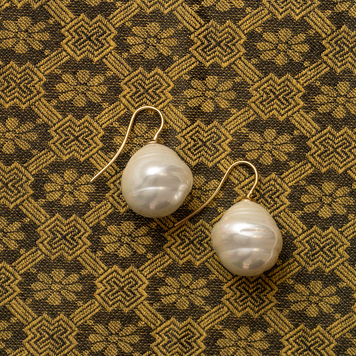 Mother of Pearl Hook Earrings - White